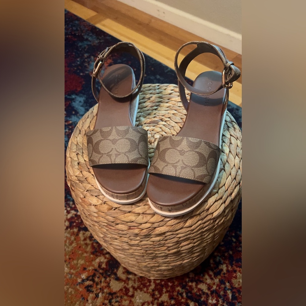AUTHENTIC COACH HEEL SANDAL
